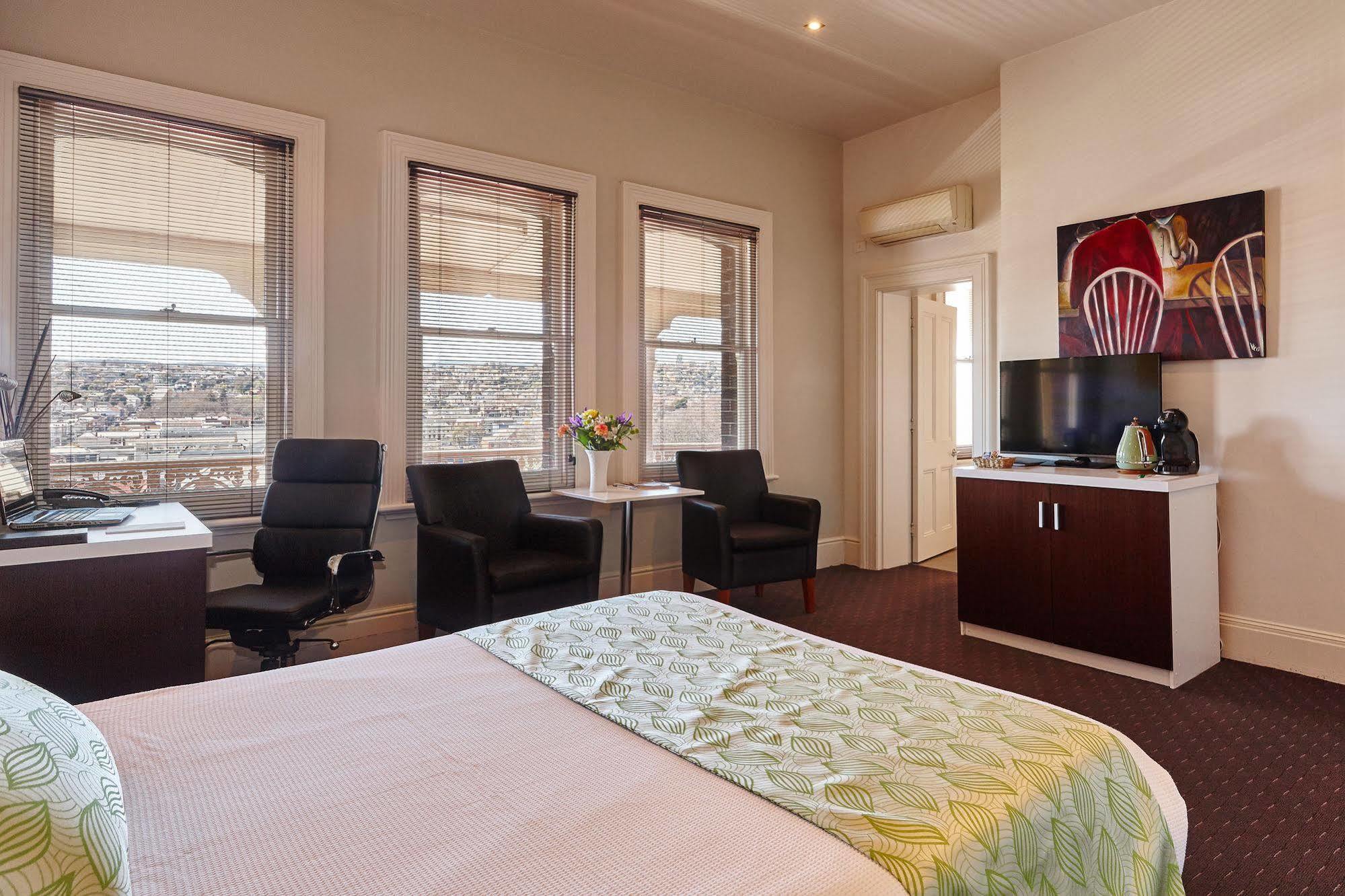 Auldington Hotel Launceston Esterno foto