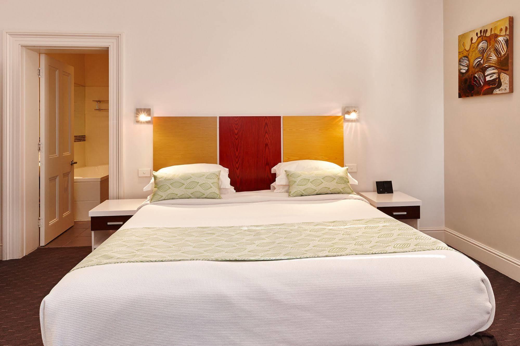 Auldington Hotel Launceston Esterno foto
